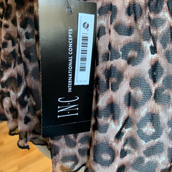 I.N.C. Leopard print blouse ( NWT) - Picture 10 of 14